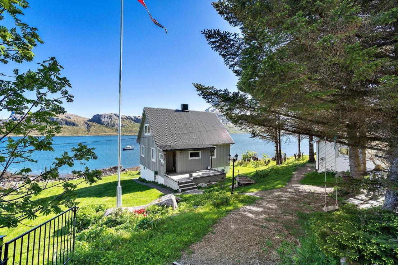 Selmas Hus Villa Krystad Exterior photo